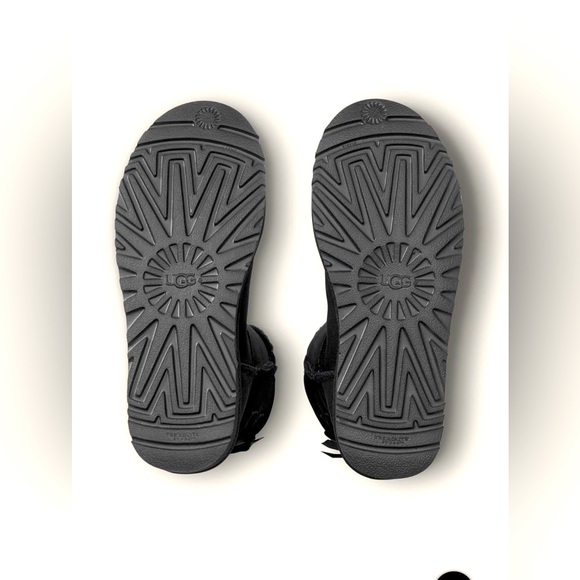 UGG Bailey Bow II Shimmer - Picture 3 of 6